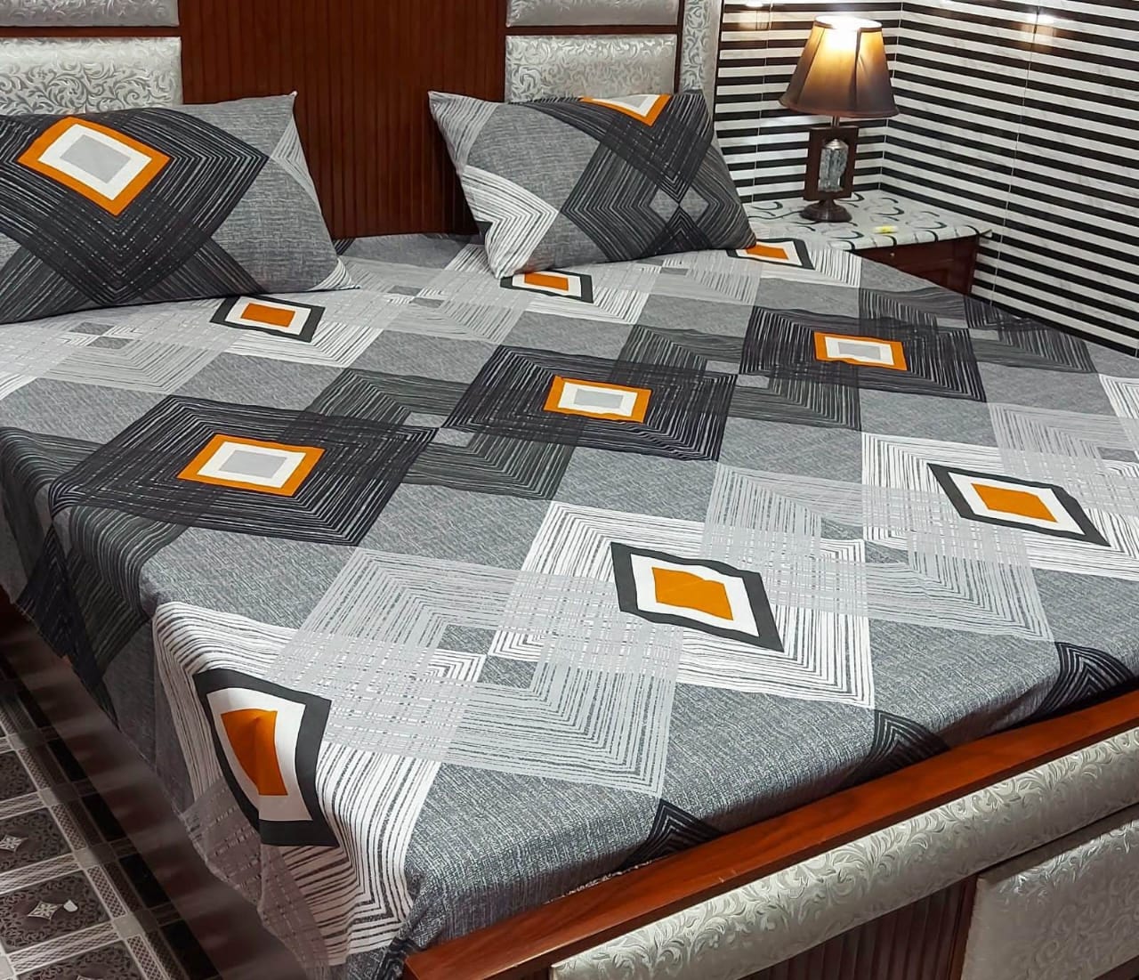 KING CRYSTAL COTTON SATTAN BEDSHEET 3 PCs